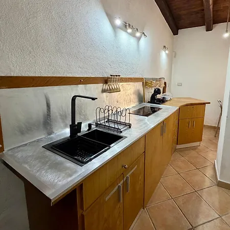 Dekag House Апартаменти
